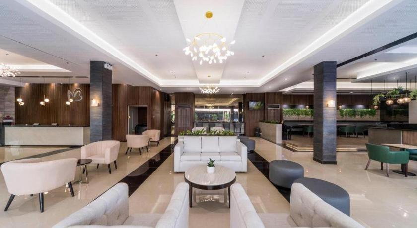 Mallberry Suites Business Hotel Cagayan de Oro Exteriör bild