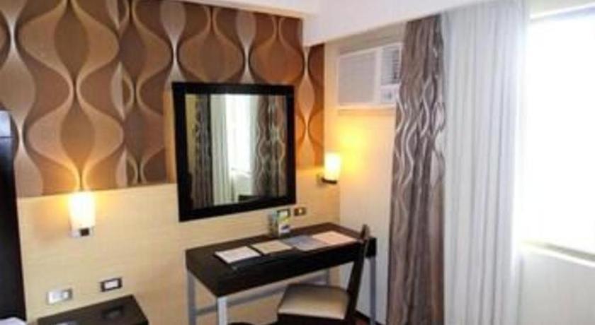 Mallberry Suites Business Hotel Cagayan de Oro Exteriör bild