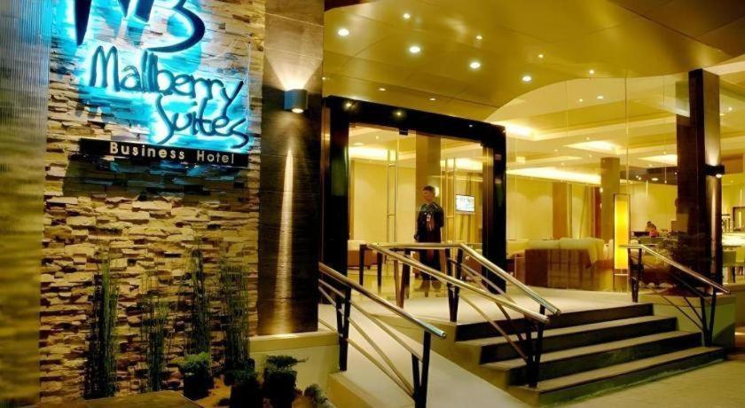 Mallberry Suites Business Hotel Cagayan de Oro Exteriör bild
