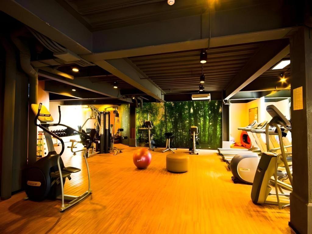 Mallberry Suites Business Hotel Cagayan de Oro Exteriör bild